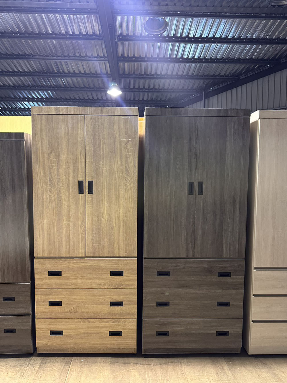 淺木紋雙門衣櫃附三抽